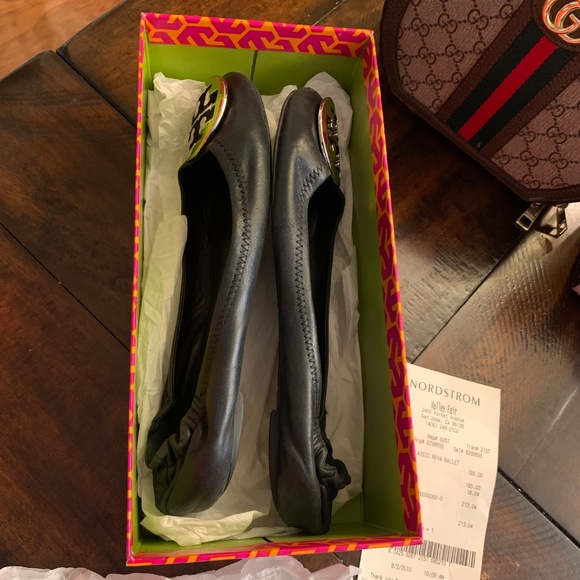 Tory Burch Black/Silver Leather Reva Flats -- Size 8.5 - Picture 12 of 13